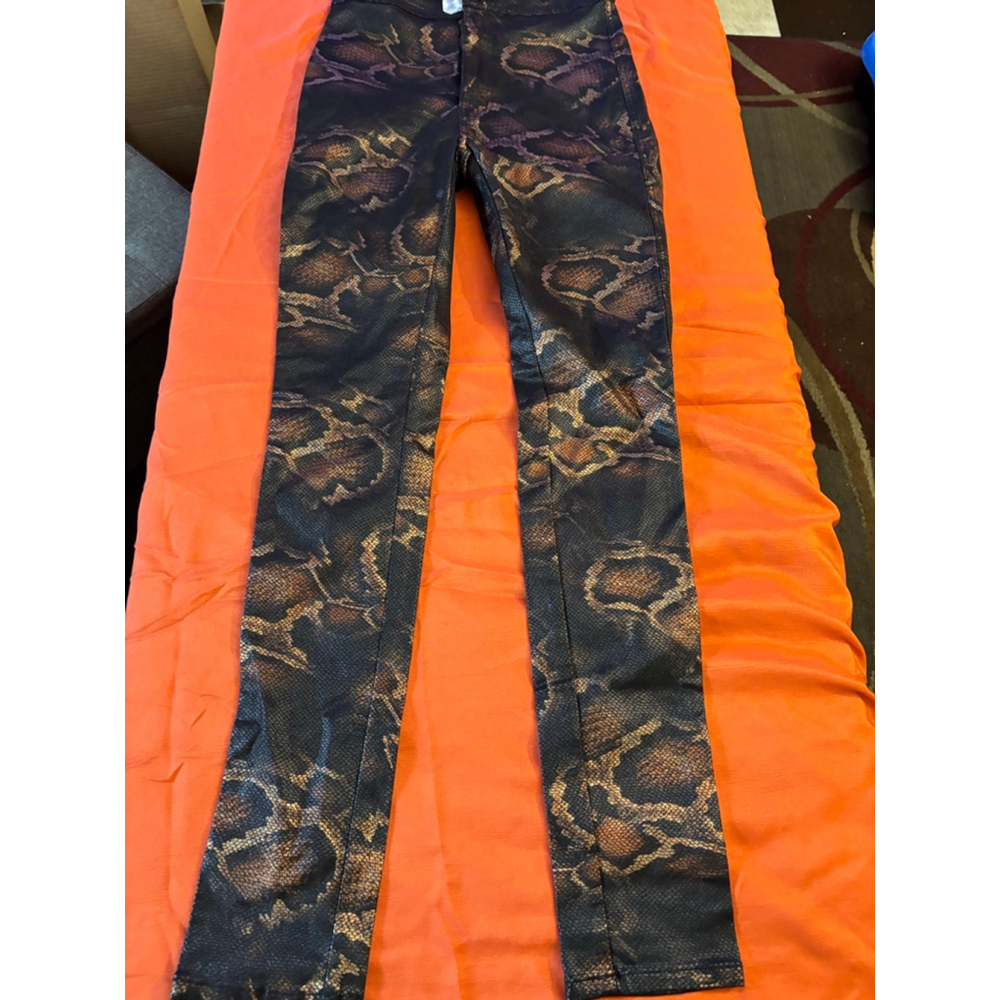 Women's JC & JQ Black & Brown Snake Print Skinny Jeans Size L